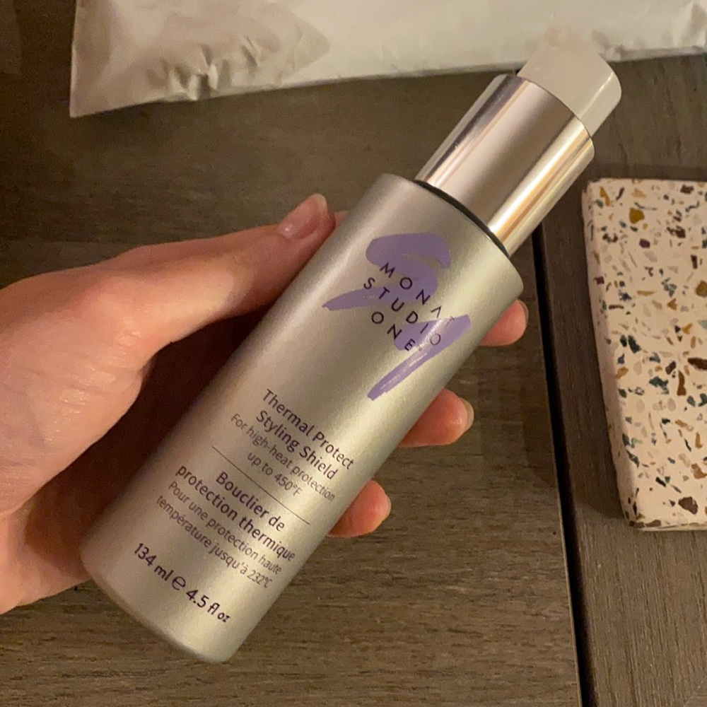 Monday thermal protect styling shield